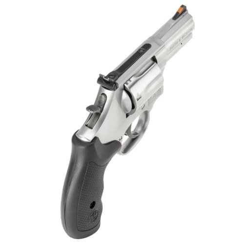Smith Wesson 686 Plus 357 Magnum 2.5 inch 7 shot revolver