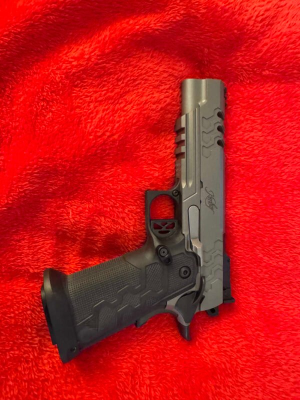 Kimber 2K11 Stainless Target w/magwell & extended slide stop NIB high cap