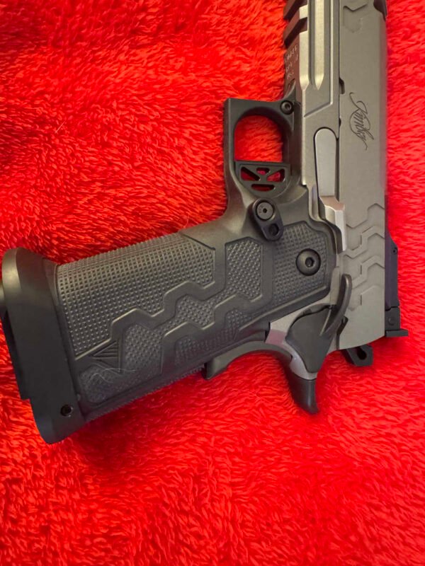 Kimber 2K11 Stainless Target w/magwell & extended slide stop NIB high cap